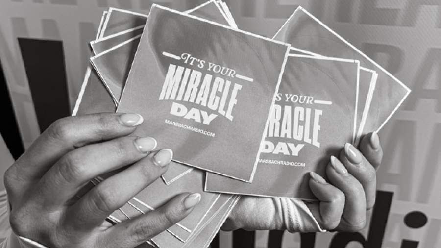 600x400 miracle day stickers black and white